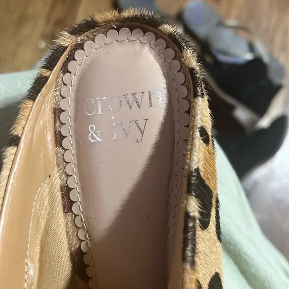 New Crown & Ivy Size 9 M Kylie Cheetah Animal Print Calf Hair Mules Slip On - Picture 2 of 7